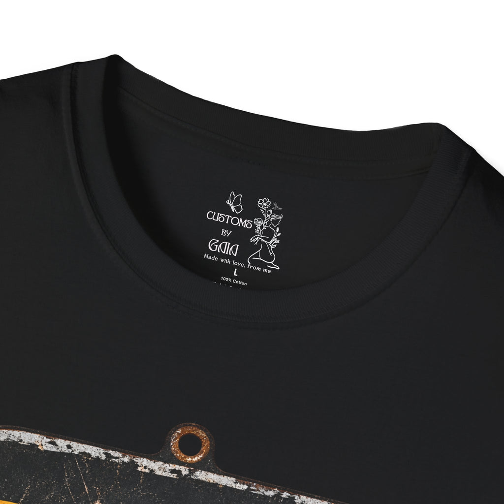 Dandelion Tee — "Born To Live Free, Ridin' On A Breeze" Vintage Floral T-Shirt