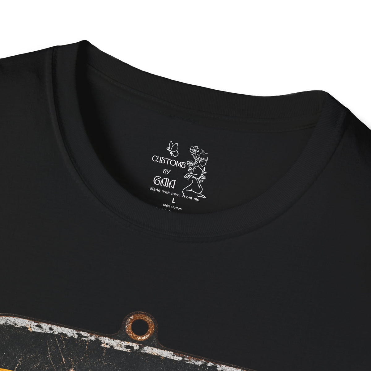 Dandelion Tee — "Born To Live Free, Ridin' On A Breeze" Vintage Floral T-Shirt