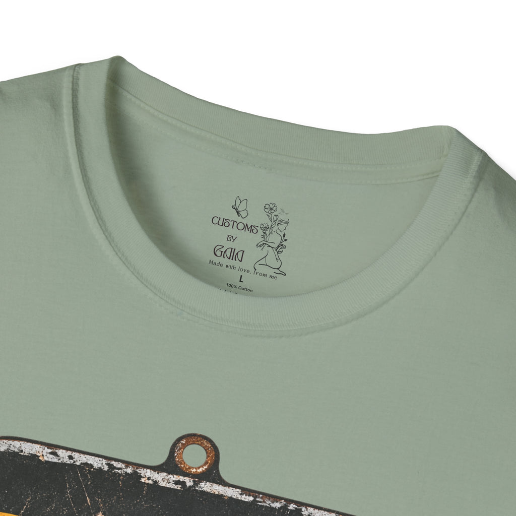 Dandelion Tee — "Born To Live Free, Ridin' On A Breeze" Vintage Floral T-Shirt