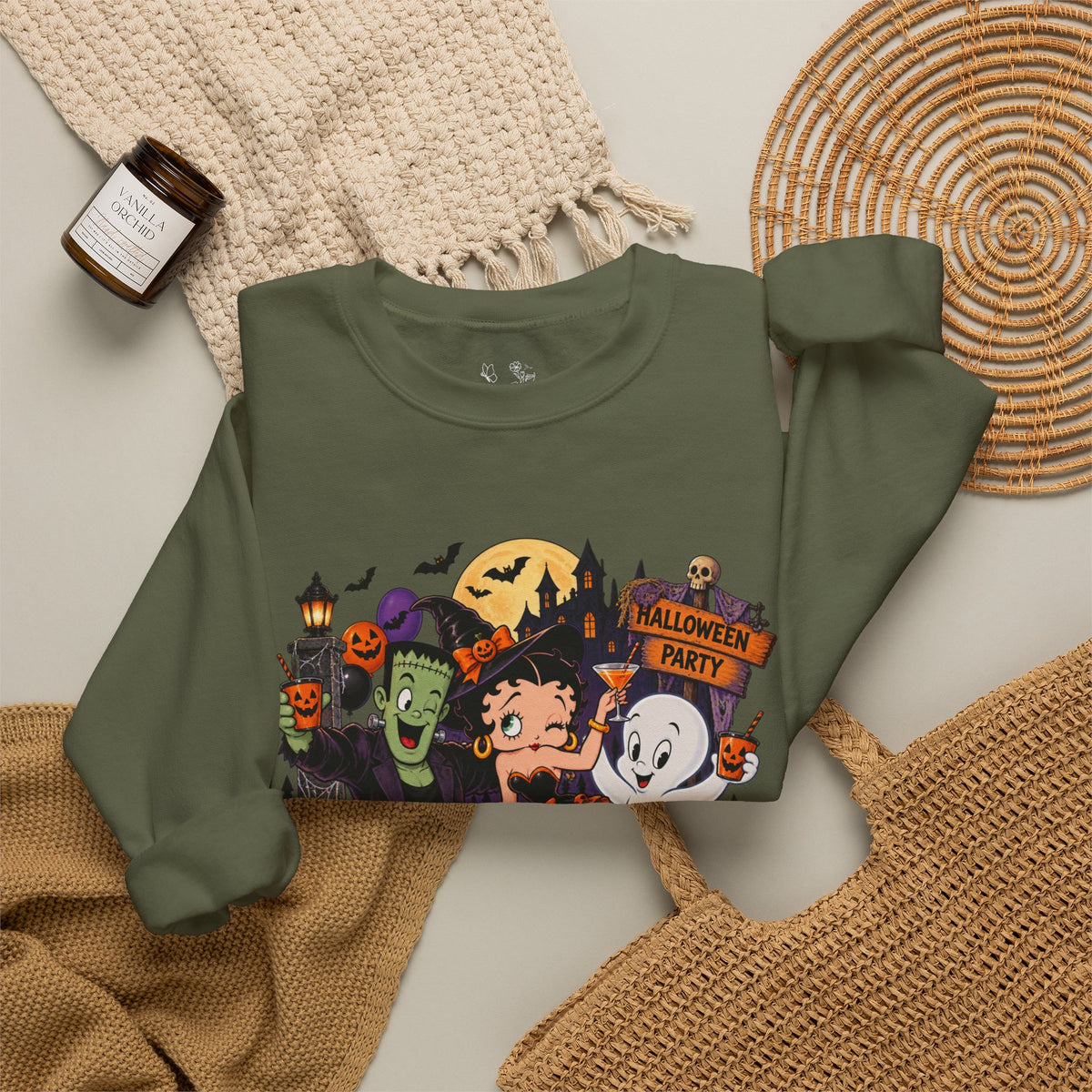 Halloween Betty Boop Crewneck Sweatshirt — Retro Spooky Cartoon Graphic